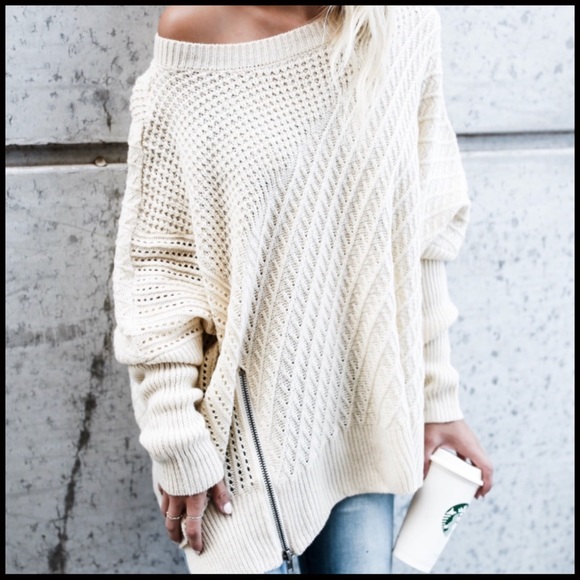 ❤️LAST❤️Simply Divine Zipper Sweater - Picture 5 of 8